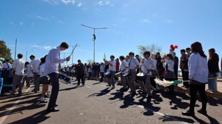 APES cobra credenciales a los medios de prensa para cubrir la Estudiantina imagen-12