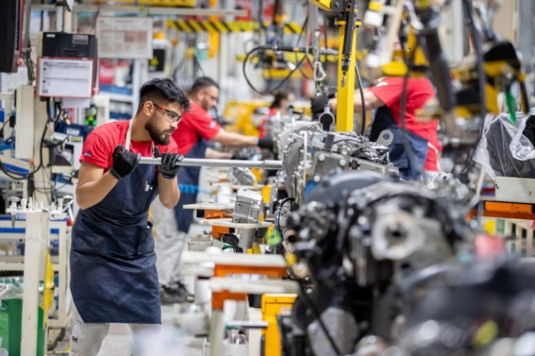 Preocupación en Córdoba por recorte en empresas de la industria automotriz imagen-4