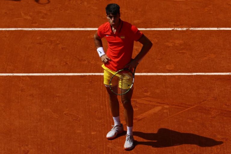 Carlos Alcaraz confiesa qué le dijo Djokovic al terminar la final y explica el motivo de sus lágrimas imagen-3