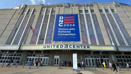 Convención Demócrata en Chicago EN VIVO: Tim Walz fue confirmado como candidato a vicepresidente imagen-11