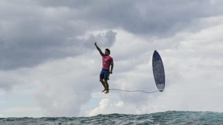 Alonso Correa quedó en cuarto lugar de surf en los Juegos Olímpicos París 2024: resumen de la lucha por la medalla de bronce imagen-13