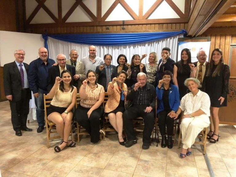 Cambio de Autoridades en el Rotary Club Oberá: Un Nuevo Comienzo con «La Magia del Rotary» imagen-4