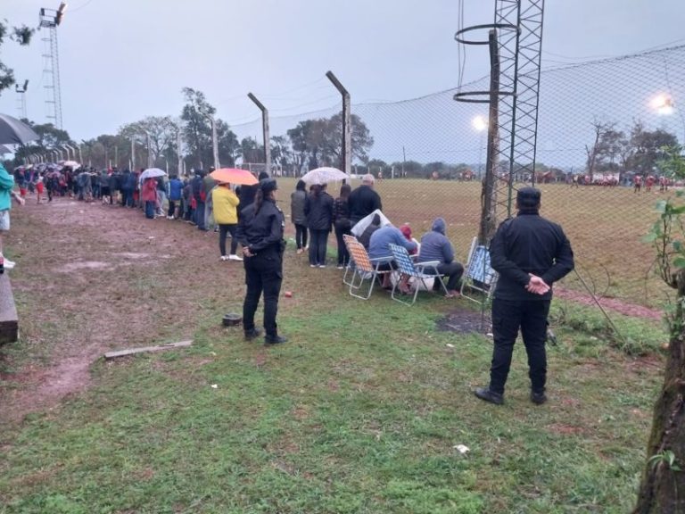 La Policía prestó seguridad en la Final de la Liga Obereña de Fútbol, no registró inconvenientes imagen-4