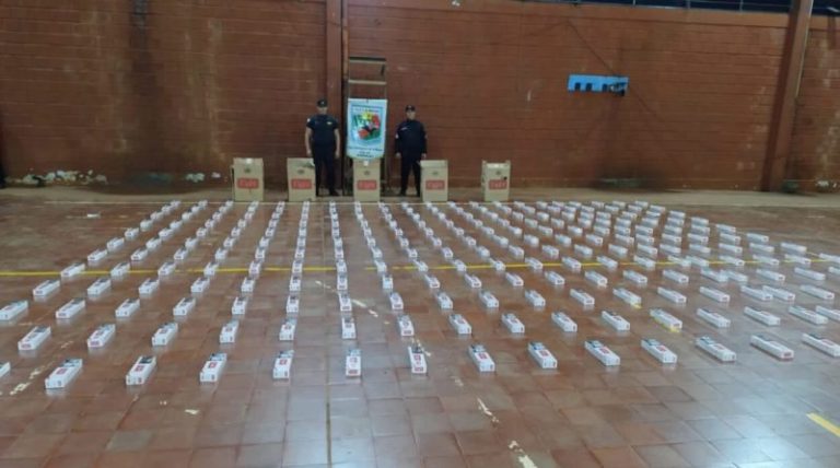 Tras persecución arrestaron a un conductor con más de $3 millones en cigarrillos de contrabando imagen-4