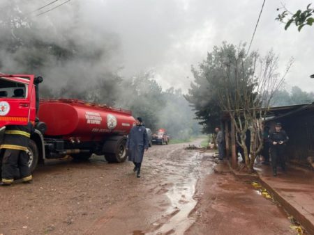 Incendio en una fábrica de fideos de Capioví imagen-11