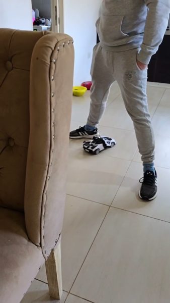 El tierno video de Lizy Tagliani compartiendo una tarde de juegos con Tati, su hijo adoptivo: “Nuestro sábado” imagen-11