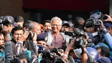 ¿Quién es Muhammad Yunus, el líder premiado con el Nobel del gobierno interino de Bangladesh? imagen-8