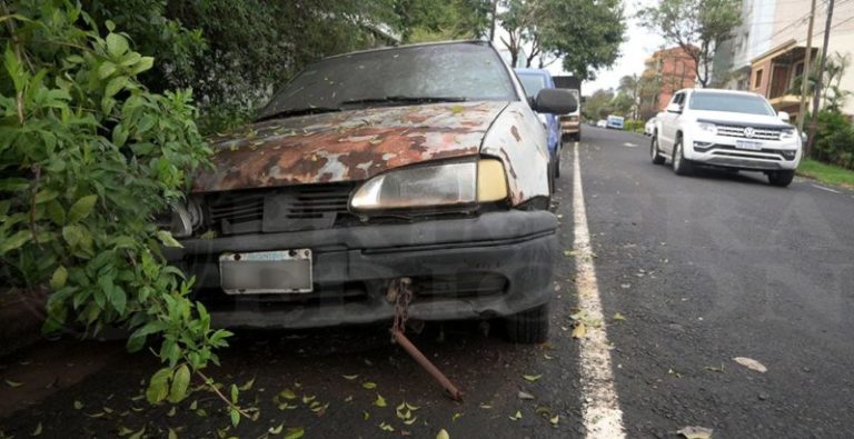 Más de 200 vehículos abandonados en la vía pública deberán sí o sí ser retirados imagen-4