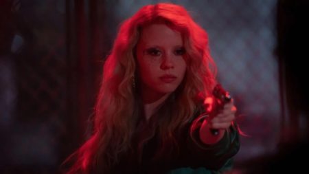 "Nadie podría haber anticipado que aquí es donde íbamos a acabar": Mia Goth se despide con 'MaXXXine' de la trilogía que la convirtió en reina del terror imagen-15