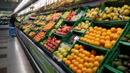 El alza de los alimentos aceleró en la última semana de agosto, pero los analistas estiman una inflación menor al 4% imagen-11