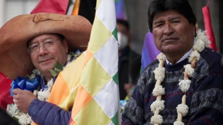 Luis Arce propone un referendo sobre la reelección presidencial en Bolivia y Evo Morales lo acusa de querer frenar sus aspiraciones imagen-11