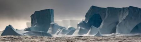 Extraño fenómeno: el iceberg más grande del mundo está atrapado girando en una prisión oceánica imagen-7