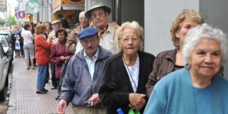 Javier Milei firmó el veto total a la ley de reforma jubilatoria imagen-16