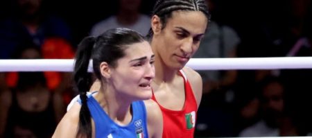 Polémica en el boxeo olímpico: una italiana abandonó ante una argelina señalada por su género imagen-16