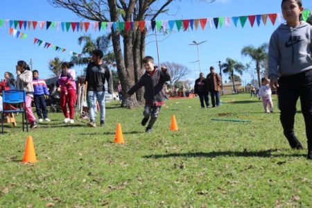 Oberá inició los festejos por el mes de la niñez con diversión, actividades y sorteos imagen-14