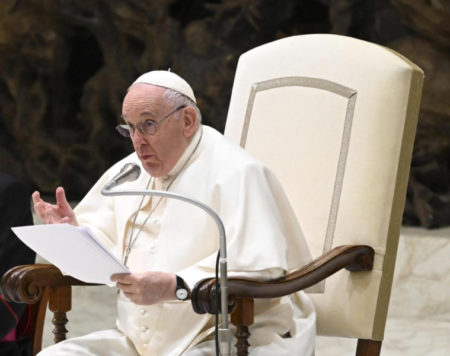 El Papa recibe por primera vez a la cúpula de la CGT, preocupada por las políticas de Milei imagen-10