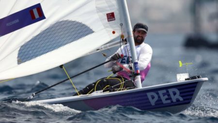 Stefano Peschiera gana bronce en vela en París y le da a Perú su primera medalla olímpica en 32 años imagen-12