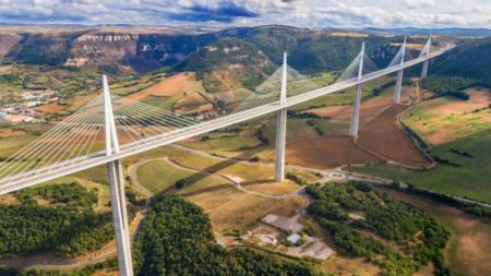 Cómo el viaducto de Millau, el puente más alto del mundo, cambió el mapa de Europa imagen-7