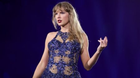 Un sospechoso inspirado por ISIS planeó un ataque suicida en un concierto de Taylor Swift, dicen las autoridades austriacas imagen-14