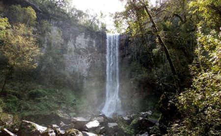 Turista que recorría el Parque Salto Encantado se descompensó y murió camino al hospital imagen-9