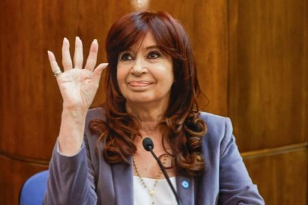 🔴 En vivo. Cristina Kirchner declara por el atentado en su contra imagen-11