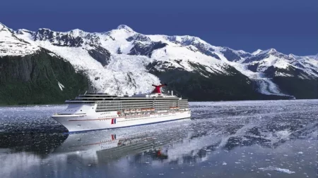 El crucero Carnival Spirit choca con un iceberg imagen-13