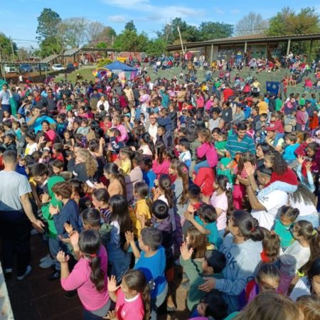 Multitudinario cierre de «Por los Niños Todo» en el barrio A-4 de Posadas imagen-13