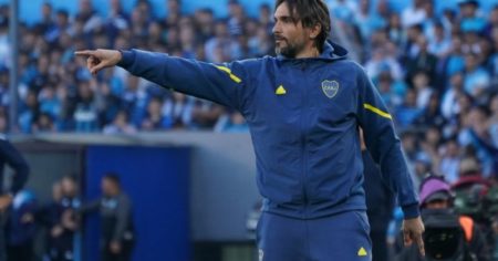 Martínez, tras la derrota de Boca con Racing: "Da bronca perder por una pelota parada" imagen-13