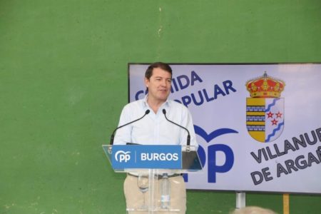 Mañueco asegura que el PP apuesta por "alcanzar acuerdos" pero advierte que será "reivindicativo para defender CyL" imagen-12