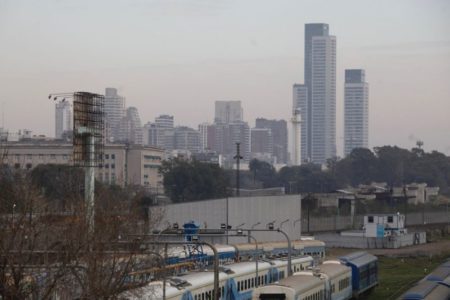 “Cortina de humo”: qué es el fenómeno que llegará a Buenos Aires este lunes y que fue advertido por el SMN imagen-15