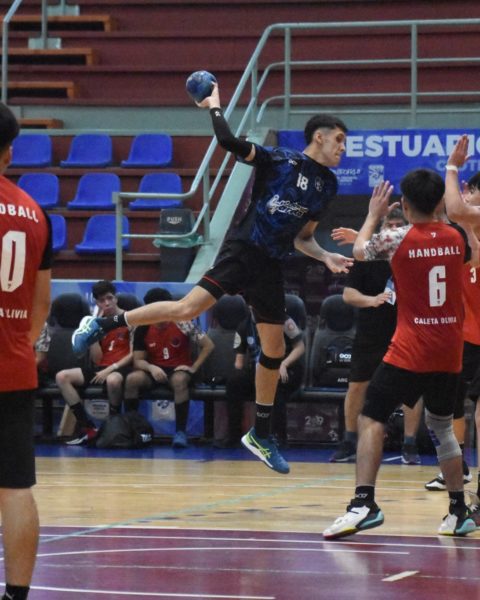 El Nacional de Clubes Cadetes C entró en su etapa definitoria imagen-4