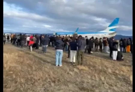 Amenaza de bomba en un vuelo de Aerolíneas Argentinas imagen-13