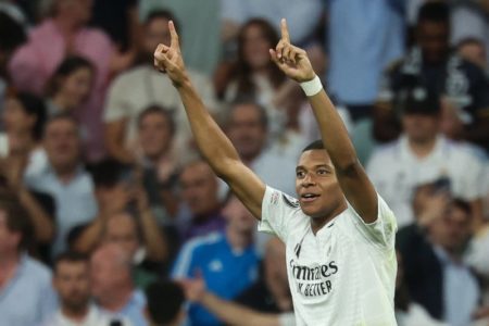 La mano pesada de Real Madrid en la Champions League: primer gol de Mbappé en el 3-1 a Stuttgart imagen-10