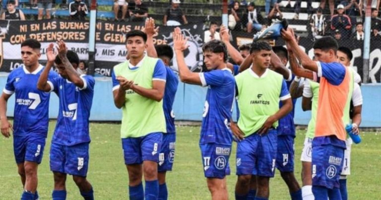 Escándalo en el Promocional Amateur: un equipo incluyó mal a cuatro futbolistas imagen-4