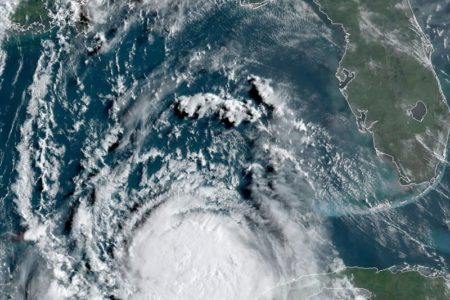 ¿Toca tierra en Texas? El ciclón tropical Francine avanza y amenaza con convertirse en huracán: su trayectoria imagen-8