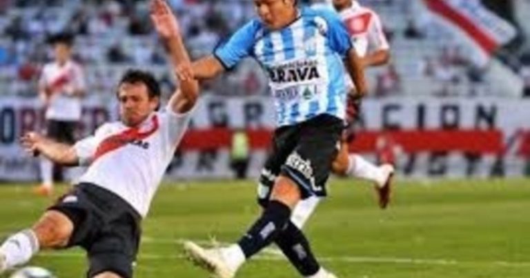 La única vez que Atlético Tucumán venció a River en el Monumental con el Pulga como figura imagen-3