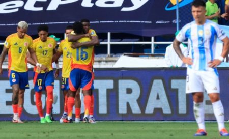 Con un polémico penal, la Selección argentina perdió ante Colombia por Eliminatorias imagen-7