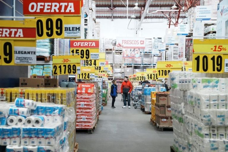 Distribuidores y autoservicios mayoristas se suman a alerta de los supermercados: el aumento de tasas municipales traerá más inflación imagen-1