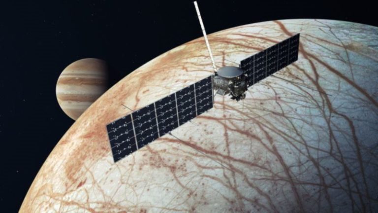 Europa Clipper será lanzado en breve para explorar una luna potencialmente habitable de nuestro sistema solar imagen-4