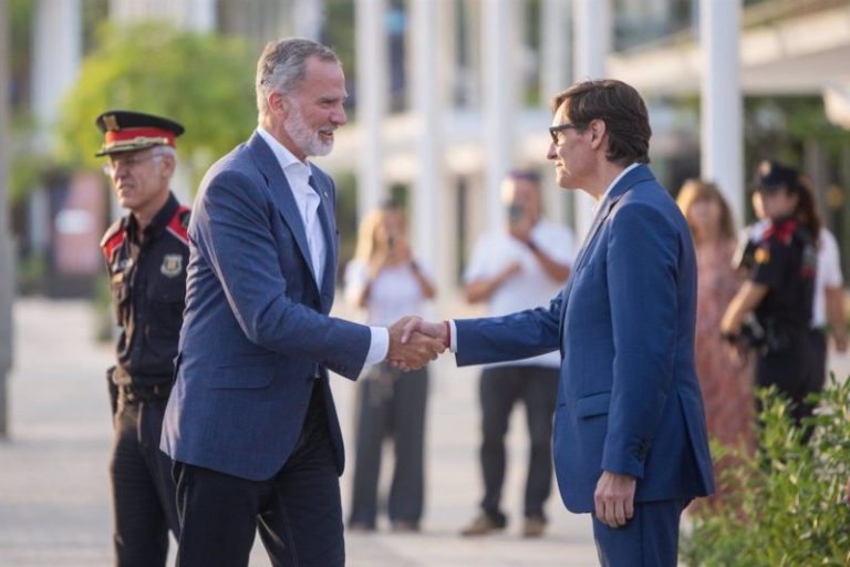 El Rey recibirá a Illa en Zarzuela el miércoles, nueve años después de la última visita de un presidente catalán imagen-3