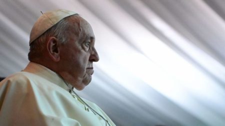 ANÁLISIS | El papa Francisco inicia su viaje más ambicioso hasta el momento, a medida que la Iglesia Catolica gira su atención a Asia imagen-8