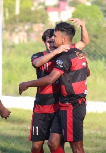 Ascenso posadeño: Ganaron Deportivo Roca y Villa Cabello imagen-1