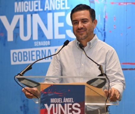 ¿Quién es Miguel Ángel Yunes Márquez, el senador de la oposición mexicana que votó a favor de la polémica reforma judicial? imagen-14