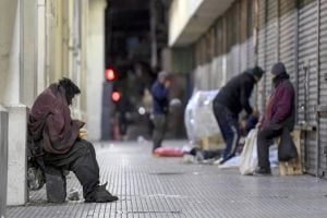 La pobreza en Argentina subió a 52,9% en el primer semestre de 2024 y afectó a casi 25 millones de personas imagen-5