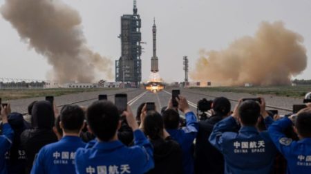 El avión espacial secreto de China regresó a la Tierra. ¿Su misión? Desconocida imagen-14