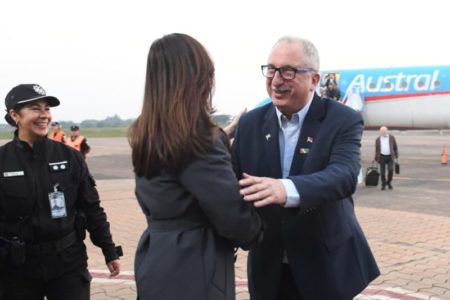 La vicepresidenta Villarruel arribó a Misiones y fue recibida por Passalacqua imagen-13