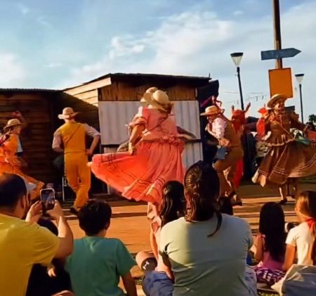 «Festivalito» en Costa Sur: un encuentro de música y color para disfrutar en familia imagen-16