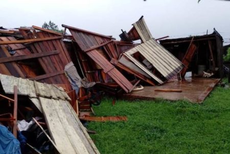 Temporal deja severos daños en San Javier: viviendas destruidas y familias evacuadas imagen-5