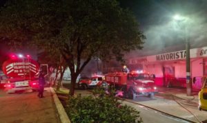 Se incendió un depósito de un supermercado en San Vicente imagen-1