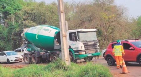 Foz do Iguaçu: Interrupciones y desvíos en avenidas afectan el corredor turístico imagen-12